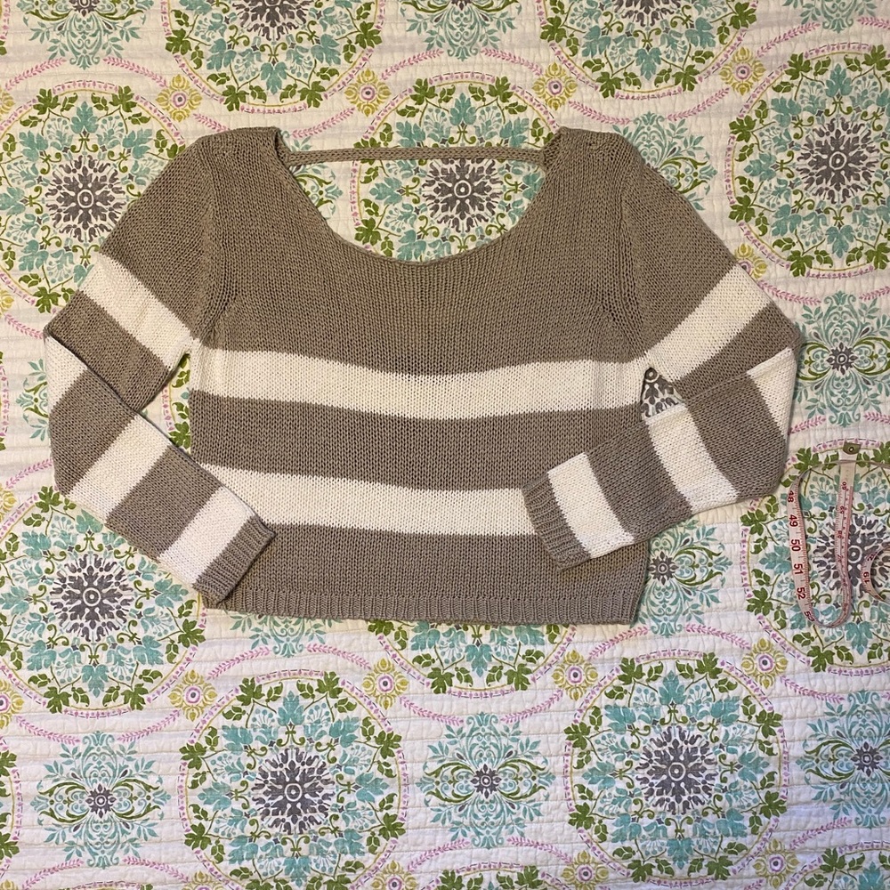 Women’s Sweater with low back size M